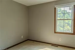 203 Albany Dr NW, Canton, OH 44708 - Photo 31