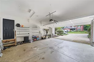 1970 Cherrywood Ln, Akron, OH 44312 - Photo 25