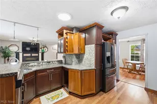 1970 Cherrywood Ln, Akron, OH 44312 - Photo 9