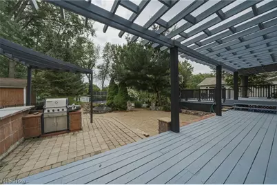 1970 Cherrywood Lane, Akron, OH 44312 - Photo 3