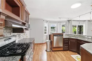 1970 Cherrywood Ln, Akron, OH 44312 - Photo 11