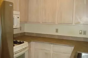 7590 Andrea Dr, Mentor, OH 44060 - Photo 5