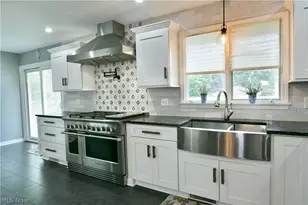 2387 Country Ln, Poland, OH 44514 - Photo 11