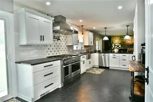 2387 Country Ln, Poland, OH 44514 - Photo 13