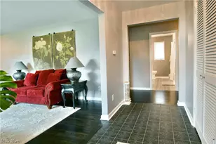 2387 Country Ln, Poland, OH 44514 - Photo 5