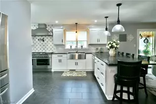 2387 Country Ln, Poland, OH 44514 - Photo 9