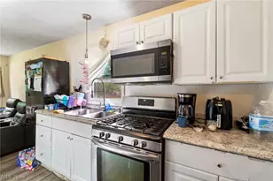 2964 Pressler Rd, Uniontown, OH 44685 - Photo 9
