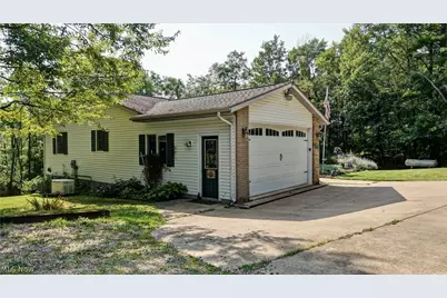 5601 Township Road 466, Lakeville, OH 44638 - Photo 3