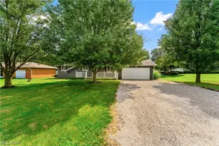 695 S 15th St, Sebring, OH 44672 - Photo 35