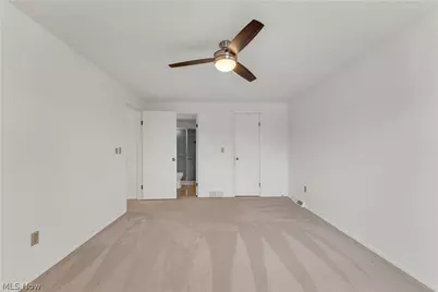 805 Tollis Parkway, Grandview Heights, OH 44147 - Photo 19