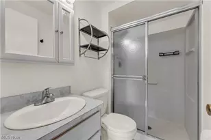 805 Tollis Pkwy, Grandview Heights, OH 44147 - Photo 19