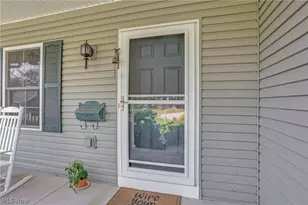 22 Garfield Ave, New Concord, OH 43762 - Photo 5