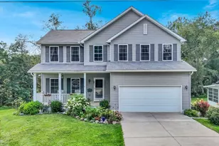 22 Garfield Ave, New Concord, OH 43762 - Photo 1