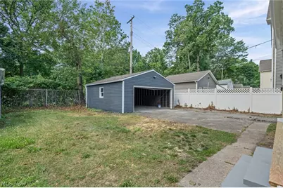 12028 Wade Park Avenue, Loveland, OH 44106 - Photo 37