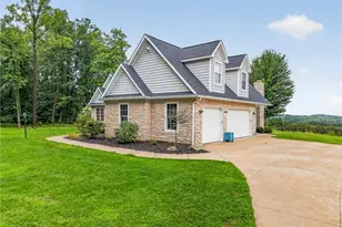 1029 Baird Ave SE, Paris, OH 44669 - Photo 3