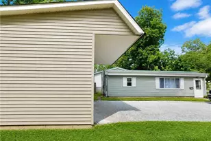 5108 University Dr, Geneva on the Lake, OH 44041 - Photo 3