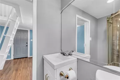 3900 W 33rd Street #3, Loveland, OH 44109 - Photo 9