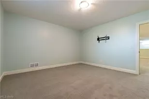 2248 Grimsby St NW, North Canton, OH 44720 - Photo 33