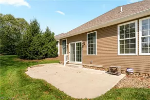 2248 Grimsby St NW, North Canton, OH 44720 - Photo 43