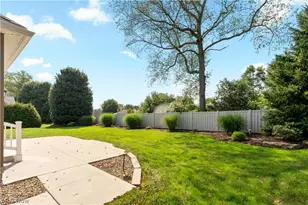 2248 Grimsby St NW, North Canton, OH 44720 - Photo 41