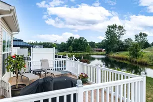 824 Robinson Dr, LaGrange, OH 44050 - Photo 5
