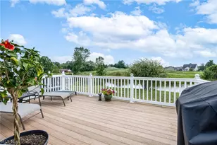 824 Robinson Dr, LaGrange, OH 44050 - Photo 5