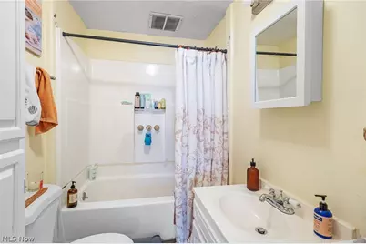 1378 W 114th Street, Loveland, OH 44102 - Photo 7