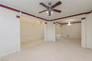 38467 Renwood Ave, Avon, OH 44011 - Photo 7