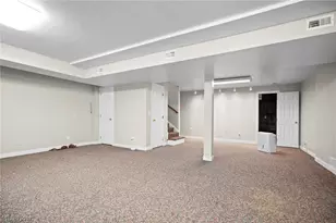 506 Letchworth Dr, Akron, OH 44303 - Photo 37
