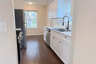 5830 Ridgeview Ln, Willoughby, OH 44094 - Photo 5