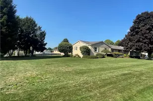 49261 S Park Cir, East Liverpool, OH 43920 - Photo 5