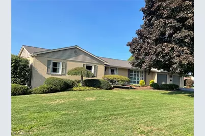 49261 S Park Circle, East Liverpool, OH 43920 - Photo 3