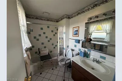 49261 S Park Circle, East Liverpool, OH 43920 - Photo 15