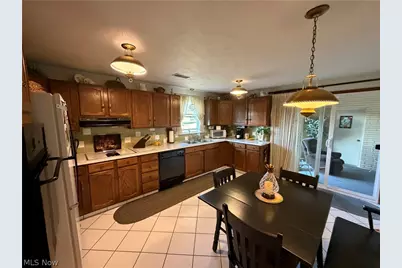 49261 S Park Circle, East Liverpool, OH 43920 - Photo 11