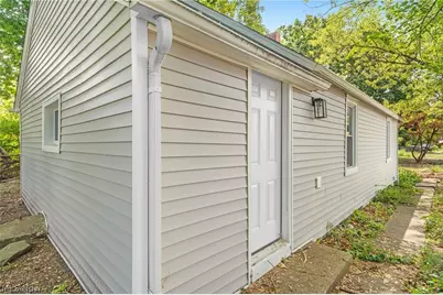 2408 Castle Avenue, Loveland, OH 44113 - Photo 27