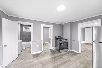 2408 Castle Avenue, Loveland, OH 44113 - Photo 11
