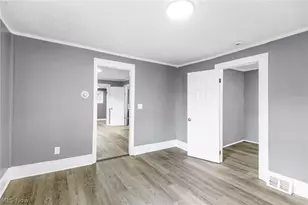 2408 Castle Ave, Loveland, OH 44113 - Photo 5