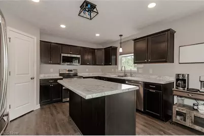 8860 Williams Road, Chardon, OH 44024 - Photo 5