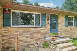 4908 Encino Dr, Akron, OH 44319 - Photo 5