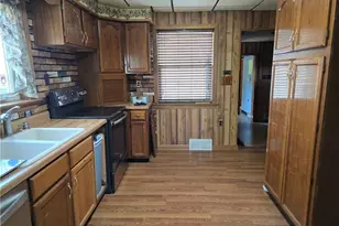 1472 Northeast Ave, Tallmadge, OH 44278 - Photo 5
