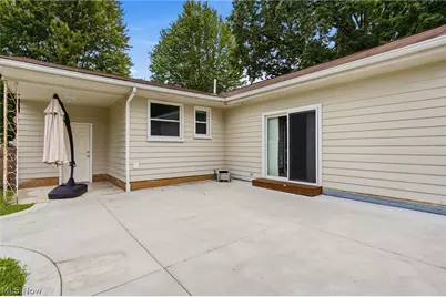 4828 Echoglenn Street NW, North Canton, OH 44720 - Photo 35