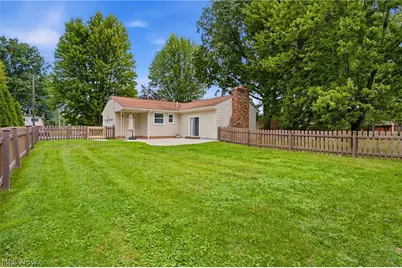 4828 Echoglenn Street NW, North Canton, OH 44720 - Photo 41