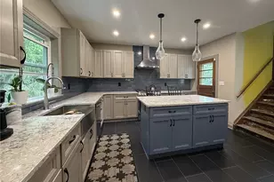 10990 Mayfield Rd, Chardon, OH 44024 - Photo 3