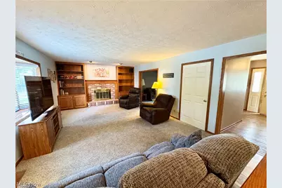 6385 Harbor Drive NW, Canton, OH 44718 - Photo 7