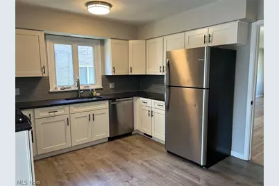17914 Chagrin Boulevard, Huber Heights, OH 44122 - Photo 3