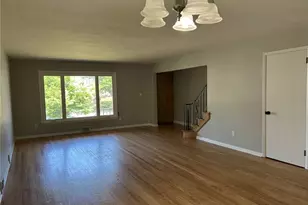 17914 Chagrin Blvd, Huber Heights, OH 44122 - Photo 9