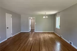 17914 Chagrin Blvd, Huber Heights, OH 44122 - Photo 5