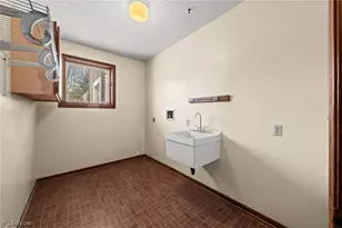 832 S Main St, North Canton, OH 44720 - Photo 23