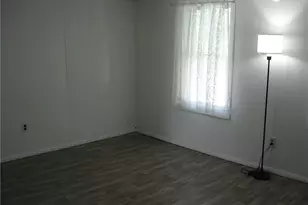 852 S Broadway, Geneva, OH 44041 - Photo 17