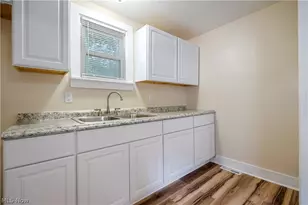 1152 Manning Ave, Akron, OH 44307 - Photo 9